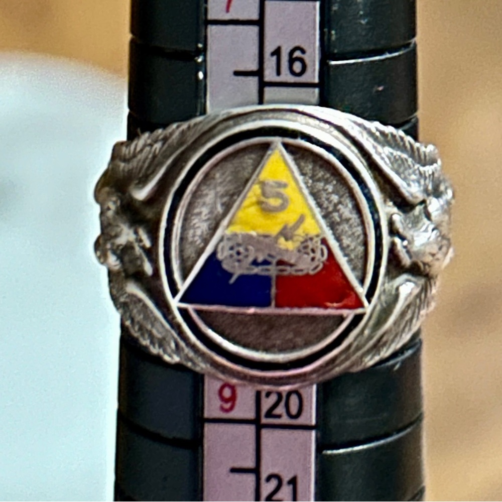 Vintage ~Sterling Silver US Army 5h Armored Division /Eagles Design Size 8 Ring - Picture 5 of 15